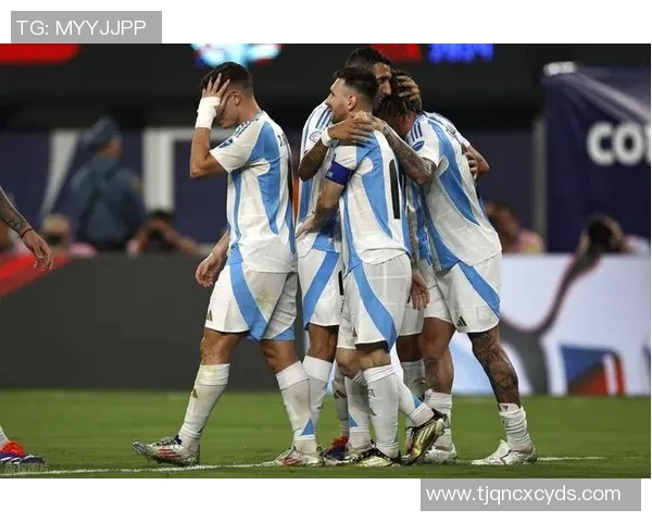 梅西引领阿根廷国家队重返巅峰之路背后的故事与挑战