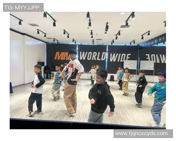 南京街舞队荣登全国街舞战术排行榜第五名引发热议